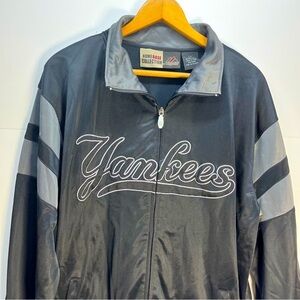 New York Yankees Full Zip Jacket Size XL Tall Black Gray Track Homebase Majestic